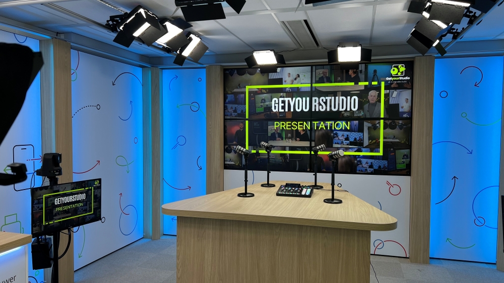 Professional webinar studio setting with podcast system and lighting